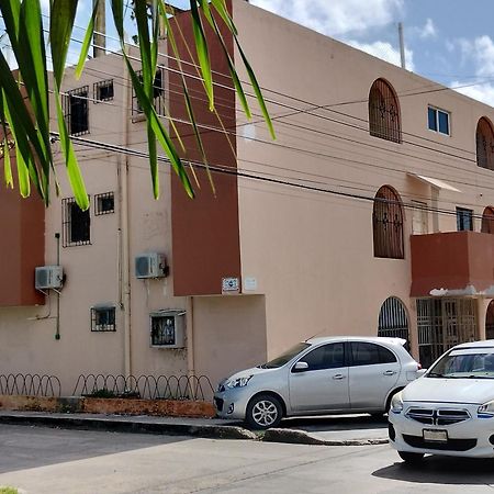 Casa De Huespedes Los Santos Cancún Kültér fotó